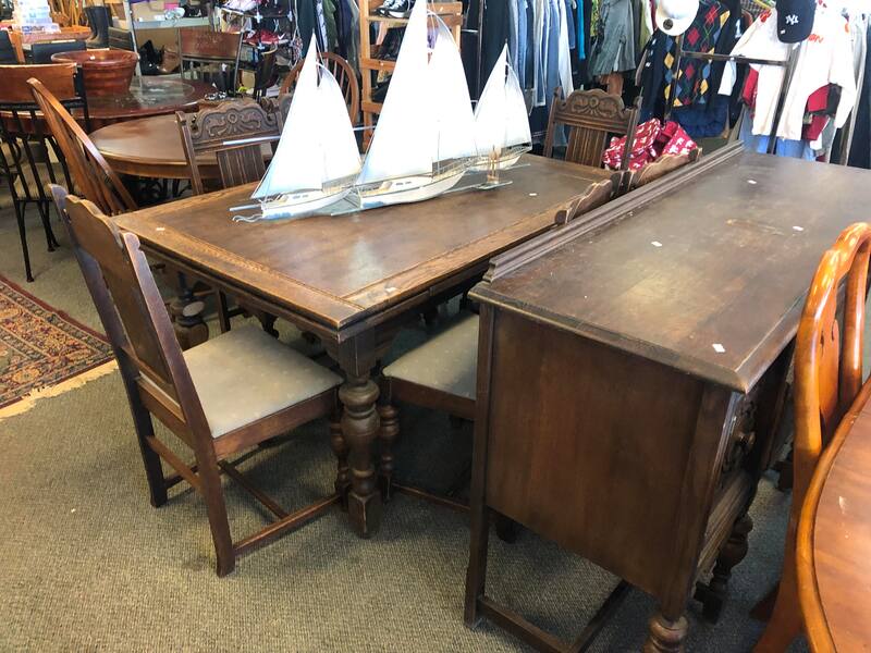 Upstate Storage Auction Hunters Dining Room Table
